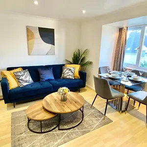 Holiday home Central Four-storey Townhouse With Free Parking, Bournemouth