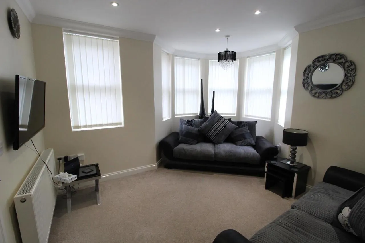 Westcliff House - 4 Bedrooms Bournemouth