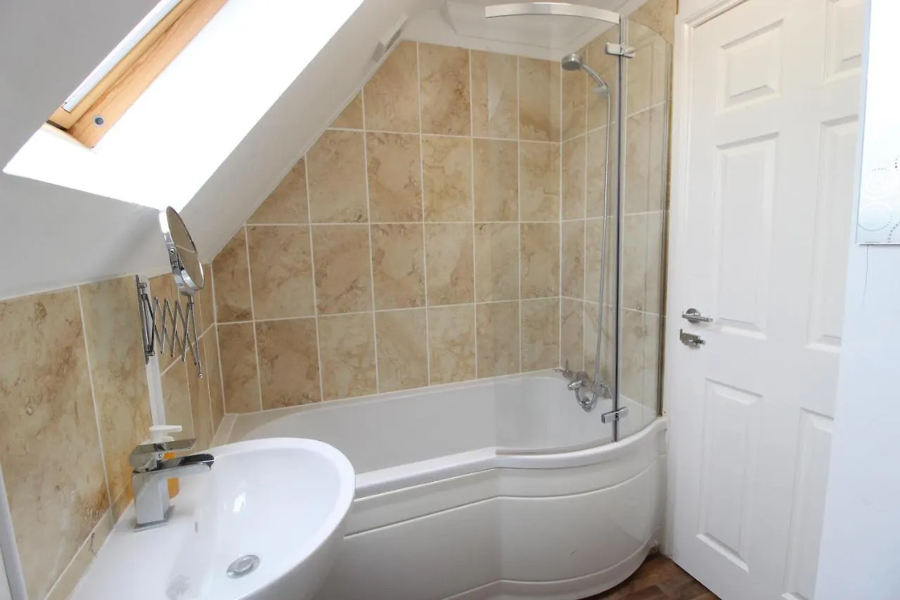 Holiday home Westcliff House - 4 Bedrooms Bournemouth